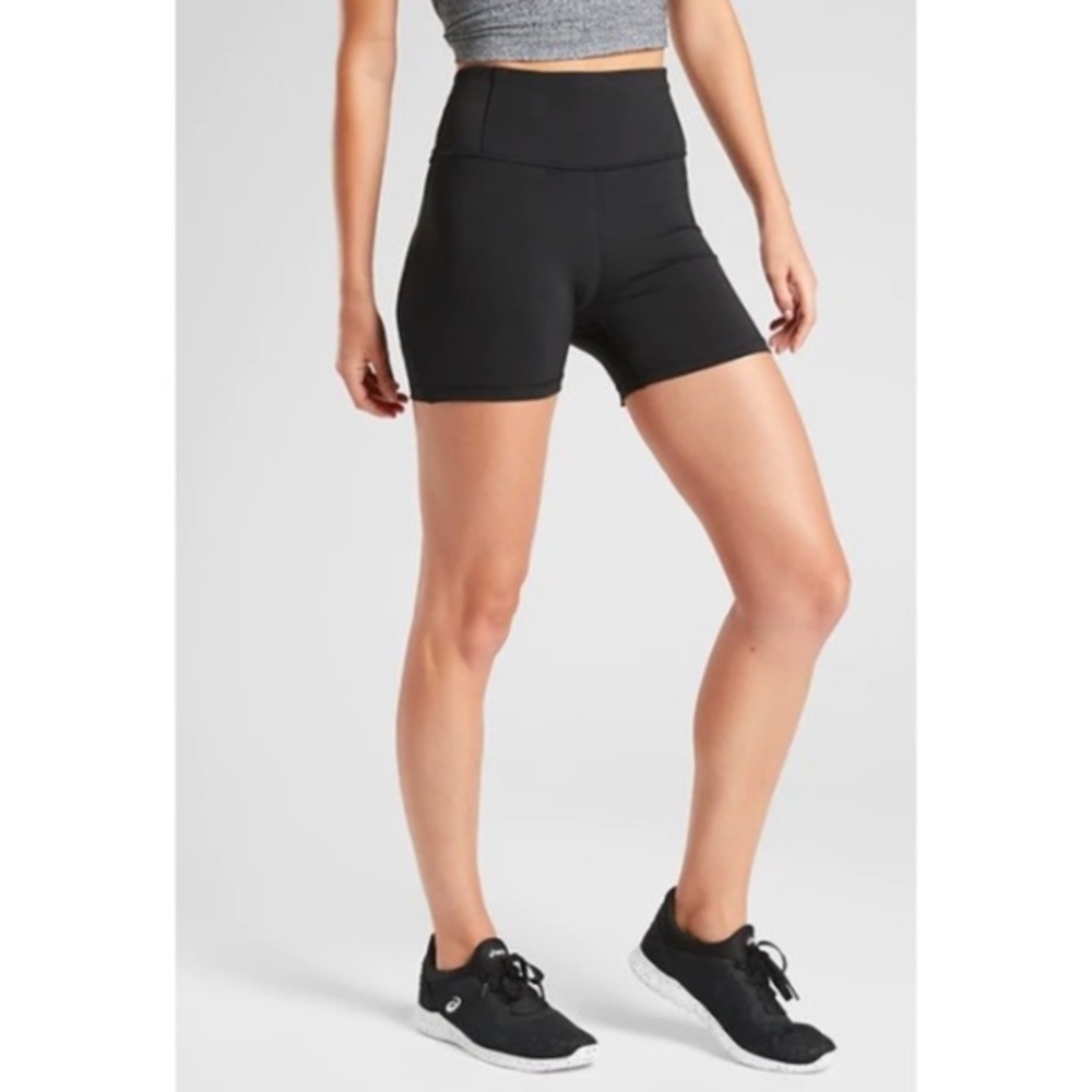 ATHLETA Lightning Bike Short NWOT
